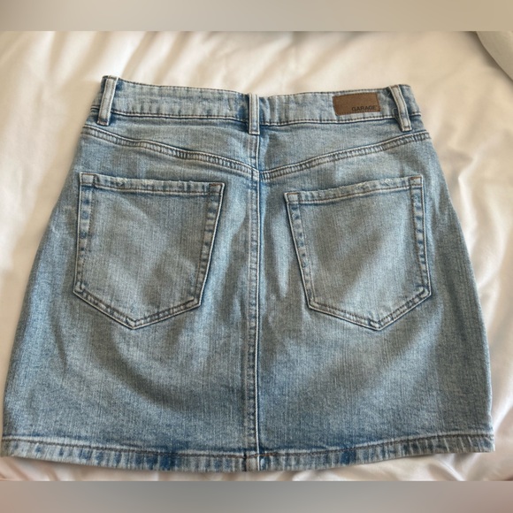 Garage denim mini skirt light wash size Small - Picture 2 of 3